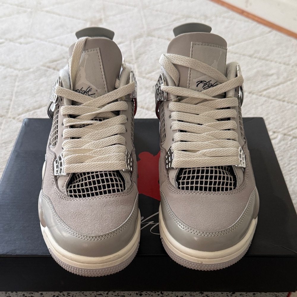 Nike Air Jordan 4 Retro SP A Ma Maniére Neutral Grey WMNS 7.5 / Mens 6